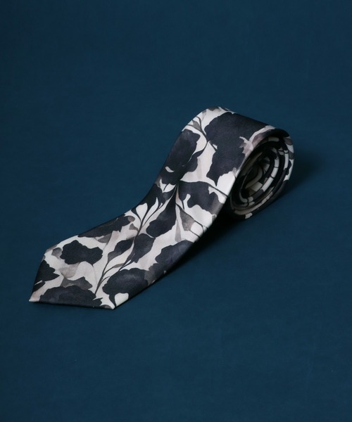 ANPAS（アンパス）の「Total Pattern Print Necktie/総柄プリントネクタイ（ネクタイ・メンズ・ブラック/ベージュ/ブラウン/ブルー/ブラック系その他/ブラウン系その他/ブルー系その他/キャメル/ホワイト/ブラック系その他2/ブラック系その他3/ブラック系その他6/ブラック系その他4/ブラック系その他7/ブラック系その他5/ブラック系/ベージュ系その他/ブラウン系その他2・FREE）」の15枚目の写真