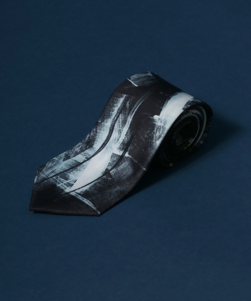 ANPAS（アンパス）の「Total Pattern Print Necktie/総柄プリントネクタイ（ネクタイ・メンズ・ブラック/ベージュ/ブラウン/ブルー/ブラック系その他/ブラウン系その他/ブルー系その他/キャメル/ホワイト/ブラック系その他2/ブラック系その他3/ブラック系その他6/ブラック系その他4/ブラック系その他7/ブラック系その他5/ブラック系/ベージュ系その他/ブラウン系その他2・FREE）」の6枚目の写真