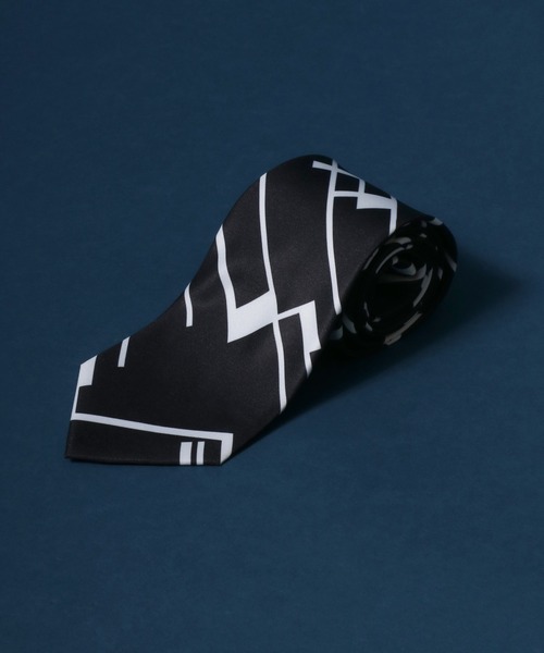 ANPAS（アンパス）の「Total Pattern Print Necktie/総柄プリントネクタイ（ネクタイ・メンズ・ブラック/ベージュ/ブラウン/ブルー/ブラック系その他/ブラウン系その他/ブルー系その他/キャメル/ホワイト/ブラック系その他2/ブラック系その他3/ブラック系その他6/ブラック系その他4/ブラック系その他7/ブラック系その他5/ブラック系/ベージュ系その他/ブラウン系その他2・FREE）」の8枚目の写真