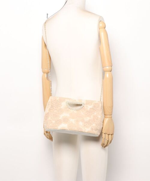 Cupid Heart（キューピッドハート）の「【Cupid Heart】結婚式バッグ　くり手ハンドルレースクラッチバッグ（クラッチバッグ・レディース・ベージュ/グレー・MEDIUM）」の2枚目の写真
