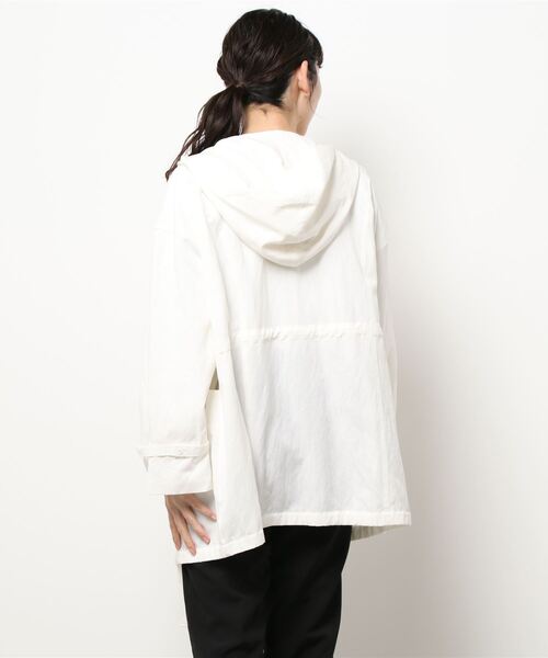 BLACK BY MOUSSY(ブラックバイマウジー)の「military hoodie coat(ミリタリーフーディコート)(その他アウター・レディース・ホワイト/カーキ・FREE)」の17枚目の写真