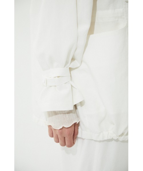 BLACK BY MOUSSY(ブラックバイマウジー)の「military hoodie coat(ミリタリーフーディコート)(その他アウター・レディース・ホワイト/カーキ・FREE)」の5枚目の写真