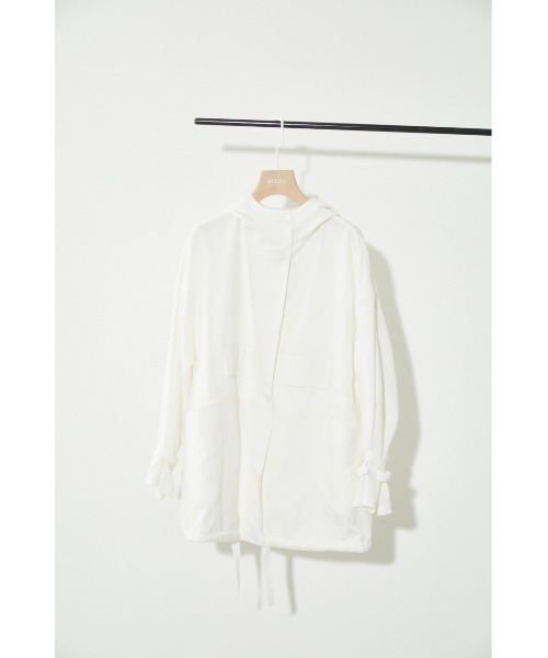 BLACK BY MOUSSY(ブラックバイマウジー)の「military hoodie coat(ミリタリーフーディコート)(その他アウター・レディース・ホワイト/カーキ・FREE)」の12枚目の写真