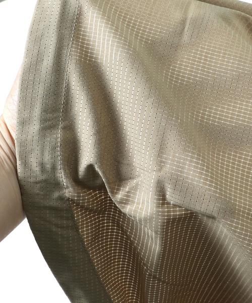 KRIFF MAYER Lady's Collection（クリフメイヤーレディースコレクション）の「さらさらエアーフードJK（ナイロンジャケット・レディース・カラフル/レンガ/パープル/ベージュ/グリーン/チャコール/その他5・MEDIUM/LARGE）」の20枚目の写真