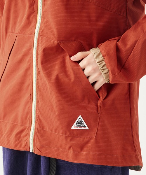 KRIFF MAYER Lady's Collection（クリフメイヤーレディースコレクション）の「さらさらエアーフードJK（ナイロンジャケット・レディース・カラフル/レンガ/パープル/ベージュ/グリーン/チャコール/その他5・MEDIUM/LARGE）」の22枚目の写真