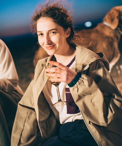 KRIFF MAYER Lady's Collection（クリフメイヤーレディースコレクション）の「さらさらエアーフードJK（ナイロンジャケット・レディース・カラフル/レンガ/パープル/ベージュ/グリーン/チャコール/その他5・MEDIUM/LARGE）」の18枚目の写真