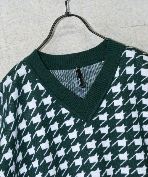 JOHN'S CLOSET(ジョンズクローゼット)の「【i】千鳥ジャガードビッグベスト(ベスト・メンズ・ブラック/チャコール/グリーン・MEDIUM/LARGE/X-LARGE)」の6枚目の写真