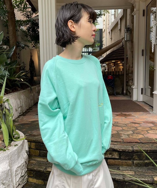 AMERICAN RAG CIE(アメリカンラグシー)の「DAY TRIP チューブクルースウェット(スウェット・レディース・ピンク/グレイッシュベージュ/ライトグリーン・FREE)」の5枚目の写真