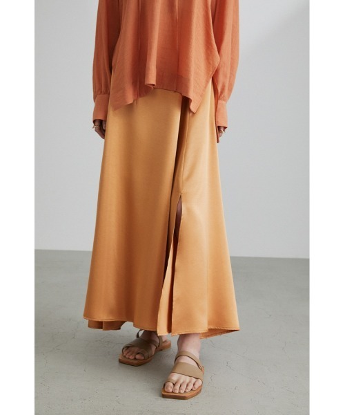 STYLEMIXER（スタイルミキサー）の「スリットサテンナロースカート