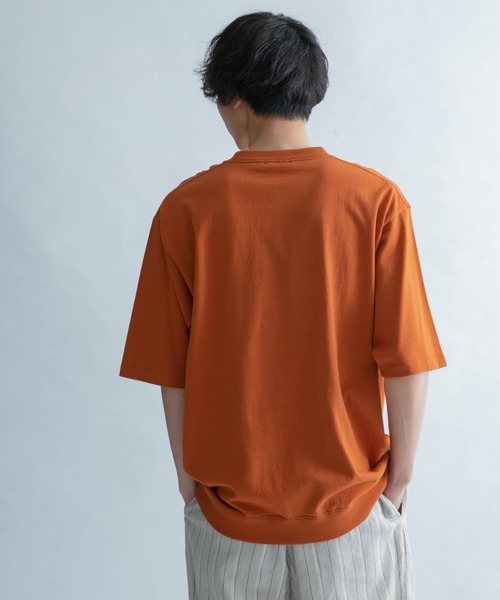 FORK&SPOON(フォークアンドスプーン)の「FORK&SPOON OE度詰天竺Tシャツ(Tシャツ/カットソー・メンズ・ブラウン/グリーン/ナチュラル・4/5)」の5枚目の写真