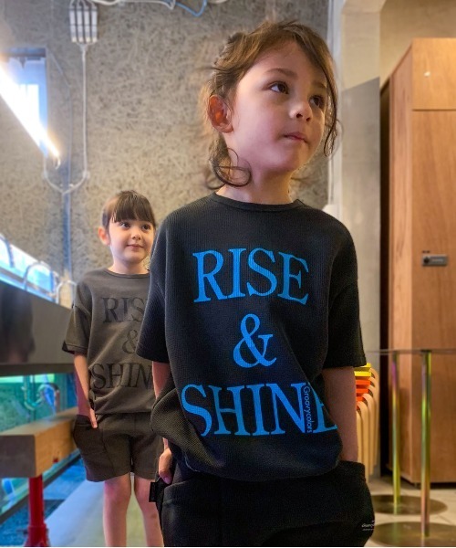 GROOVY COLORS（グルービーカラーズ）の「DRY-Xワッフル R&S バルーン 半袖 Tシャツ（Tシャツ/カットソー・キッズ・ブラック/カーキ・130/140）」の2枚目の写真