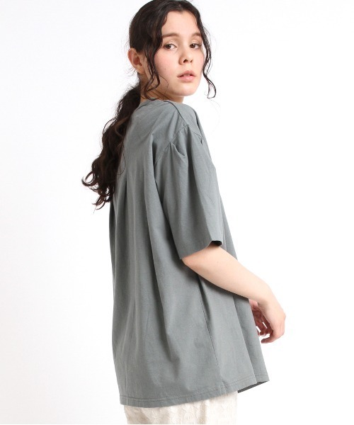 RNA-N(アールエヌエーエヌ)の「M1876 タックデザインプルオーバー(Tシャツ/カットソー・レディース・グリーン/スミクロ/ベージュ・MEDIUM)」の12枚目の写真