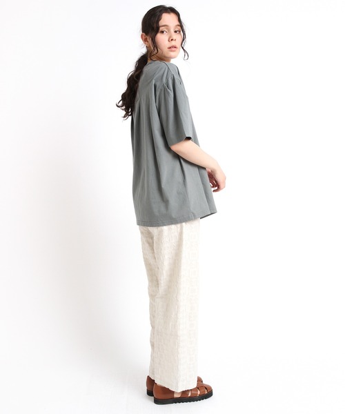 RNA-N(アールエヌエーエヌ)の「M1876 タックデザインプルオーバー(Tシャツ/カットソー・レディース・グリーン/スミクロ/ベージュ・MEDIUM)」の8枚目の写真