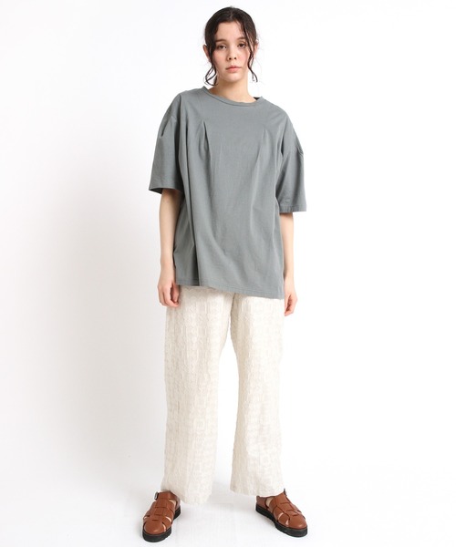 RNA-N(アールエヌエーエヌ)の「M1876 タックデザインプルオーバー(Tシャツ/カットソー・レディース・グリーン/スミクロ/ベージュ・MEDIUM)」の17枚目の写真