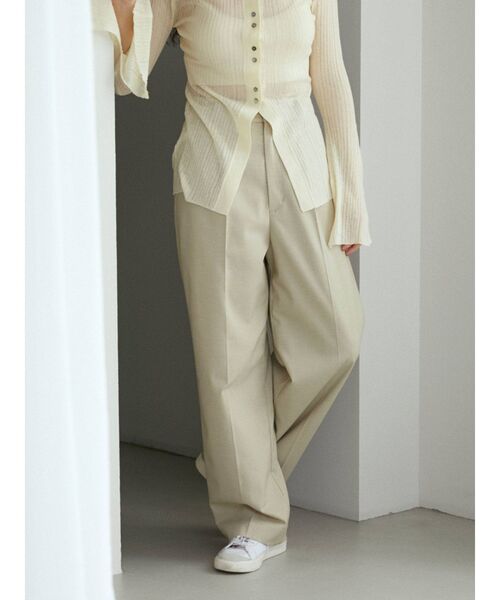 Ungrid（アングリッド）の「センタープレスルーズパンツ（スラックス・レディース・チャコールグレー/ベージュ/その他1・SMALL/MEDIUM）」の6枚目の写真