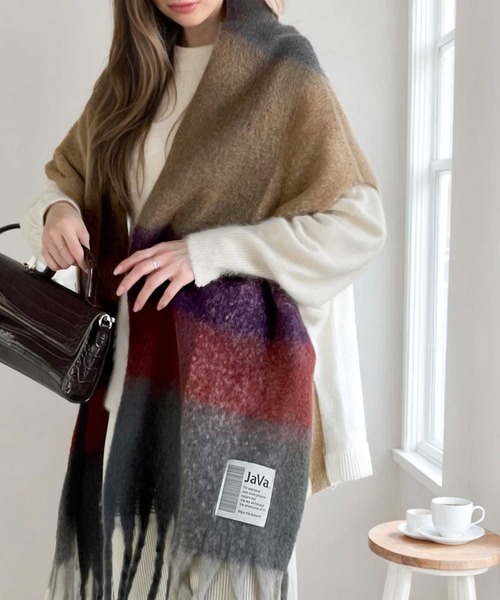 Java（ジャバ）の「大判・ふわふわ チェック柄 ボリュームマフラー／フェイクウールストール《JaVaジャバ コラボ》（マフラー・レディース・パープル/グレー/ブルー/グリーン/アイボリー/ライトベージュ/ブルーグリーン/オレンジ・FREE）」の7枚目の写真