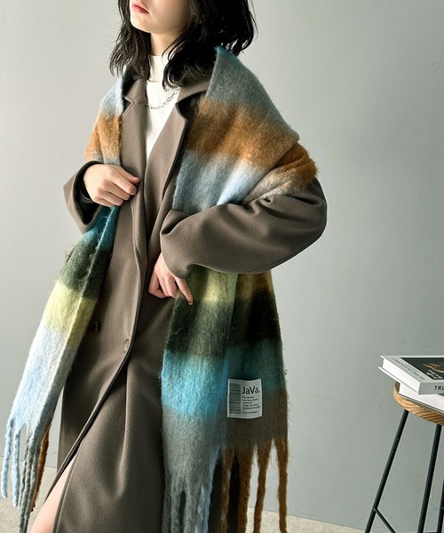 Java（ジャバ）の「大判・ふわふわ チェック柄 ボリュームマフラー／フェイクウールストール《JaVaジャバ コラボ》（マフラー・レディース・パープル/グレー/ブルー/グリーン/アイボリー/ライトベージュ/ブルーグリーン/オレンジ・FREE）」の16枚目の写真