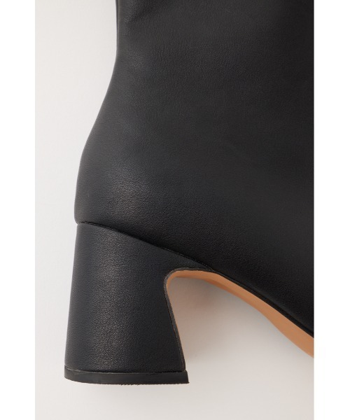 MOUSSY(マウジー)の「CFT SQUARE TOE ブーツ(ブーツ・レディース・ブラック/ベージュ・SMALL/MEDIUM/LARGE)」の11枚目の写真