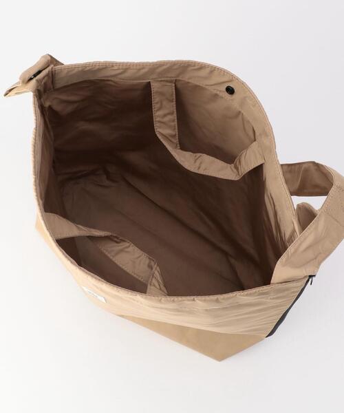 coen（コーエン）の「WILD WALLETS(ワイルドウォレット)別注サイドジップトートバッグ（ショルダーバッグ・メンズ・ブラック/ベージュ・FREE）」の4枚目の写真