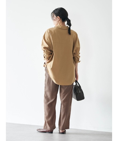 earth music&ecology（アースミュージックアンドエコロジー）の「スキッパーシャツ（シャツ/ブラウス・レディース・ブルー/アイボリー/ブラウン・FREE）」の4枚目の写真