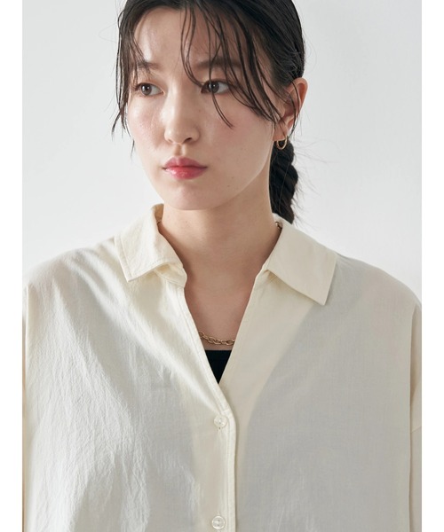 earth music&ecology（アースミュージックアンドエコロジー）の「スキッパーシャツ（シャツ/ブラウス・レディース・ブルー/アイボリー/ブラウン・FREE）」の15枚目の写真