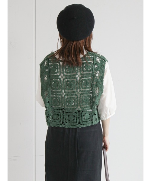 ehka sopo（エヘカソポ）の「モチーフレースベスト（ベスト・レディース・ブラック/オレンジ/キナリ/グリーン・ﾌﾘ-）」の11枚目の写真