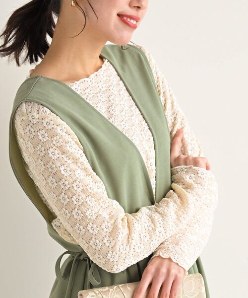 rps（アールピーエス）の「ぽこぽこフラワーレースカットソー（Tシャツ/カットソー・レディース・オフホワイト/アイボリー/ブラック/ブラック系その他2/サックスブルー・フリー）」の3枚目の写真