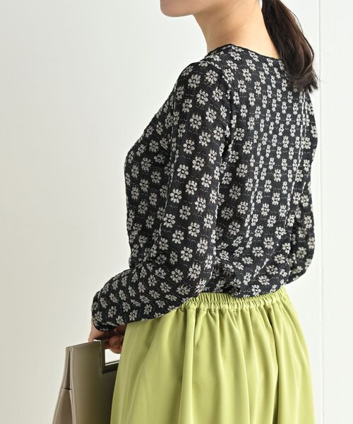 rps（アールピーエス）の「ぽこぽこフラワーレースカットソー（Tシャツ/カットソー・レディース・オフホワイト/アイボリー/ブラック/ブラック系その他2/サックスブルー・フリー）」の18枚目の写真