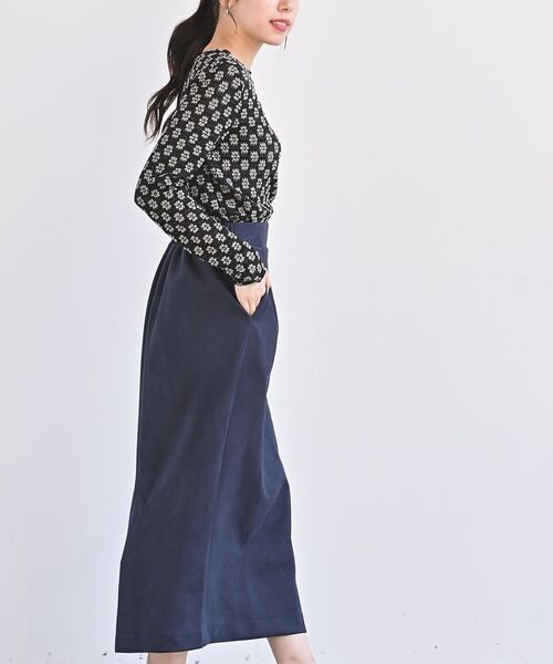 rps（アールピーエス）の「ぽこぽこフラワーレースカットソー（Tシャツ/カットソー・レディース・オフホワイト/アイボリー/ブラック/ブラック系その他2/サックスブルー・フリー）」の12枚目の写真