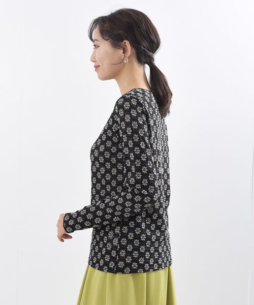 rps（アールピーエス）の「ぽこぽこフラワーレースカットソー（Tシャツ/カットソー・レディース・オフホワイト/アイボリー/ブラック/ブラック系その他2/サックスブルー・フリー）」の7枚目の写真