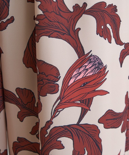 COLLAGE GALLARDAGALANTE（コラージュガリャルダガランテ）の「【OT】フラワー柄イージーパンツ（その他パンツ・レディース・レッド/ブルー・FREE）」の18枚目の写真