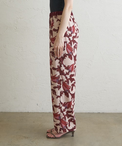 COLLAGE GALLARDAGALANTE（コラージュガリャルダガランテ）の「【OT】フラワー柄イージーパンツ（その他パンツ・レディース・レッド/ブルー・FREE）」の7枚目の写真