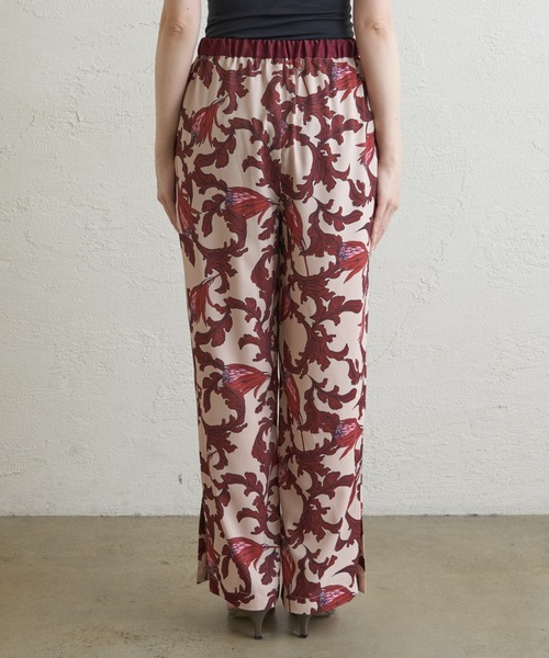 COLLAGE GALLARDAGALANTE（コラージュガリャルダガランテ）の「【OT】フラワー柄イージーパンツ（その他パンツ・レディース・レッド/ブルー・FREE）」の5枚目の写真