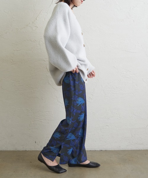 COLLAGE GALLARDAGALANTE（コラージュガリャルダガランテ）の「【OT】フラワー柄イージーパンツ（その他パンツ・レディース・レッド/ブルー・FREE）」の4枚目の写真