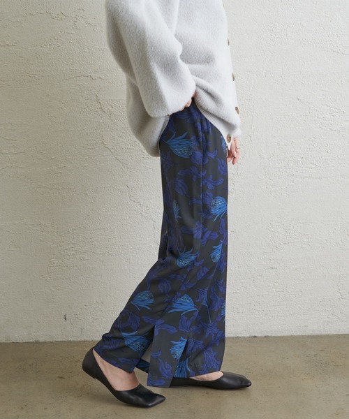 COLLAGE GALLARDAGALANTE（コラージュガリャルダガランテ）の「【OT】フラワー柄イージーパンツ（その他パンツ・レディース・レッド/ブルー・FREE）」の22枚目の写真