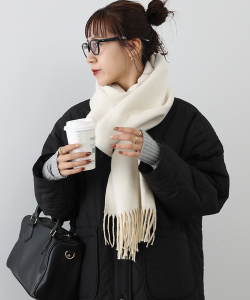 COLONY 2139（コロニートゥーワンスリーナイン）の「カシミアタッチストール（ストール/ショール・メンズ・オフホワイト/ブラック/ライトグレー/キャメル・FREE）」の15枚目の写真