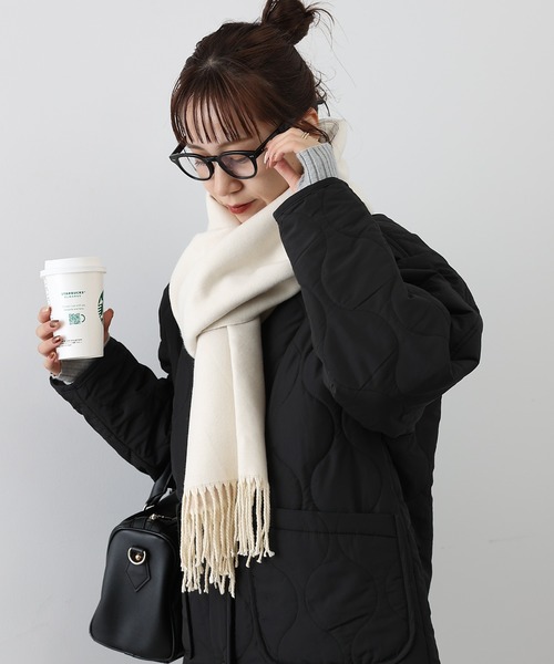 COLONY 2139（コロニートゥーワンスリーナイン）の「カシミアタッチストール（ストール/ショール・メンズ・オフホワイト/ブラック/ライトグレー/キャメル・FREE）」の5枚目の写真