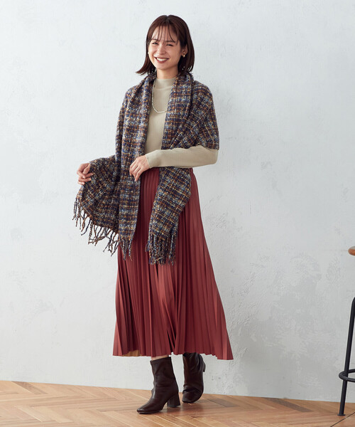 COMME CA ISM(コムサイズム)の「フェイクレザー プリーツスカート(スカート・レディース・ブラック/ベージュ/レンガ・MEDIUM/LARGE/SMALL)」の13枚目の写真
