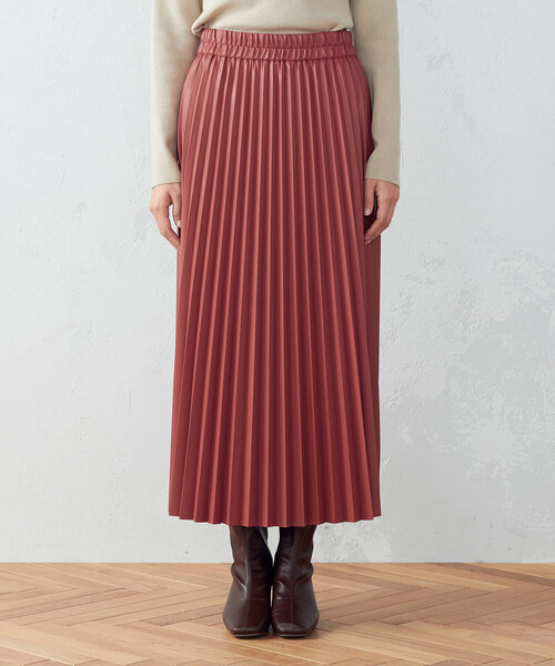 COMME CA ISM(コムサイズム)の「フェイクレザー プリーツスカート(スカート・レディース・ブラック/ベージュ/レンガ・MEDIUM/LARGE/SMALL)」の14枚目の写真