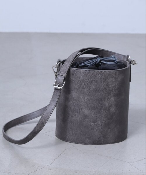 DOUBLE NAME(ダブルネーム)の「巾着ラウンド合皮BAG(ショルダーバッグ・レディース・オレンジ/スミクロ/イエロー×グリーン・FREE)」の15枚目の写真