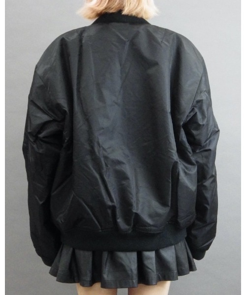 VIBGYOR（ヴィブジョー）の「【Re:one】Candy MA-1(MA)（MA-1・メンズ・ブラック/サックスブルー・FREE）」の4枚目の写真