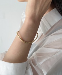 iso | カーブラインメタルバングル(バングル/リストバンド)