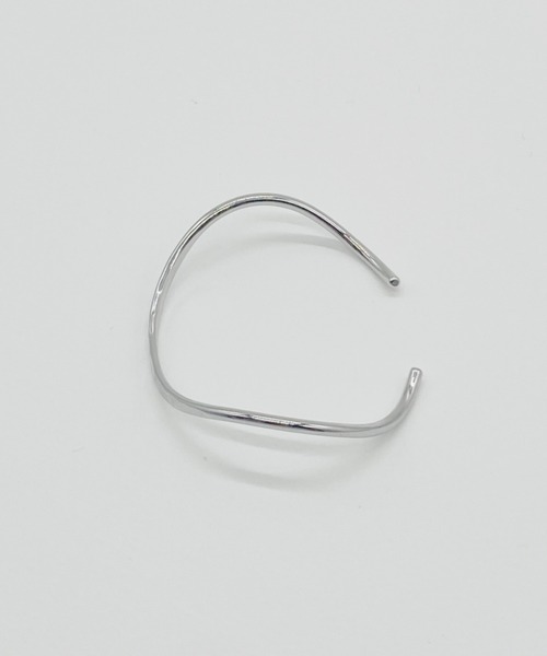 iso（イソ）の「カーブラインメタルバングル（バングル/リストバンド・レディース・ゴールド/シルバー・FREE）」の17枚目の写真