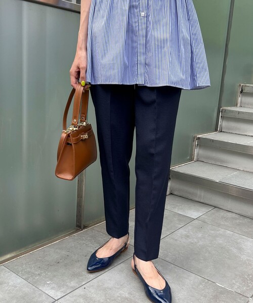 NOLLEY’S（ノーリーズ）の「ウォッシャブルイージースリムパンツ（その他パンツ・レディース・ブルー/ネイビー/ラベンダー/ベージュ/キナリ/ブラック/グレイッシュベージュ/グリーン・36/38/34）」の6枚目の写真