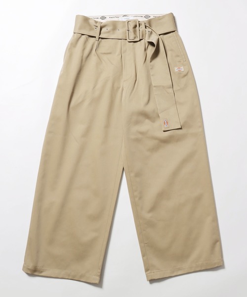 FACETASM（ファセッタズム）の「FACETASM/ファセッタズム×DICKIES/ディッキーズ DICKIES BELTED BIG HEART PANTS パンツ ワイドパンツ（チノパンツ・メンズ・ベージュ・3/4）」の9枚目の写真