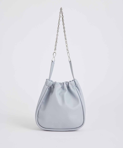 ADAM ET ROPE'（アダムエロペ）の「【WEB限定】ブレスレットチェーン タッセル バッグ / 巾着型 / ワンハンドル / ユニセックス（ハンドバッグ・メンズ・ブラック/ライトグレー・FREE）」の9枚目の写真