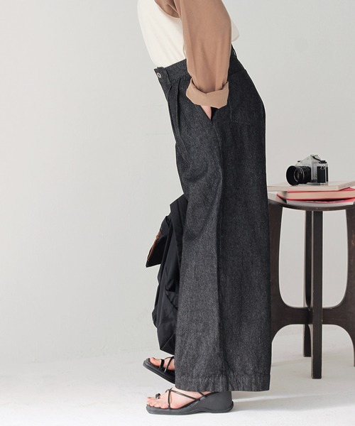 Crisp（クリスプ）の「ハイウエストワイドパンツ（デニムパンツ・レディース・ブラック/アイボリー・MEDIUM/SMALL）」の6枚目の写真