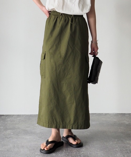 Riberry（リベリー）の「ウエストドロストカーゴタイトスカート（スカート・レディース・カーキ/オフホワイト/ブラック・MEDIUM）」の11枚目の写真