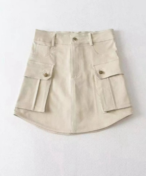 Silly（シリー）の「【万能着回しアイテム!大活躍♪】ストレッチカーゴ風ミニスカート（スカート・レディース・ブラック/グリーン/ブラウン/ベージュ・SMALL/MEDIUM/LARGE）」の6枚目の写真