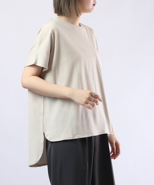 FUNALIVE(ファンアライブ)の「PAGE ONE TC天竺接触冷感ラウンドヘム PO(Tシャツ/カットソー・レディース・レッド/グリーン系/グレイッシュベージュ/ブラック/オフホワイト・M-L)」の11枚目の写真